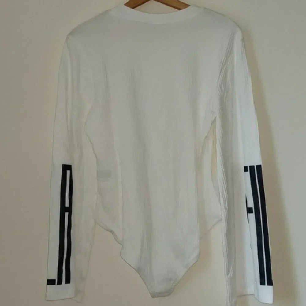 FILA Women's Size US XL White Spell Out Long Wide Sleeve One Piece Body Suit - Picture 8 of 9